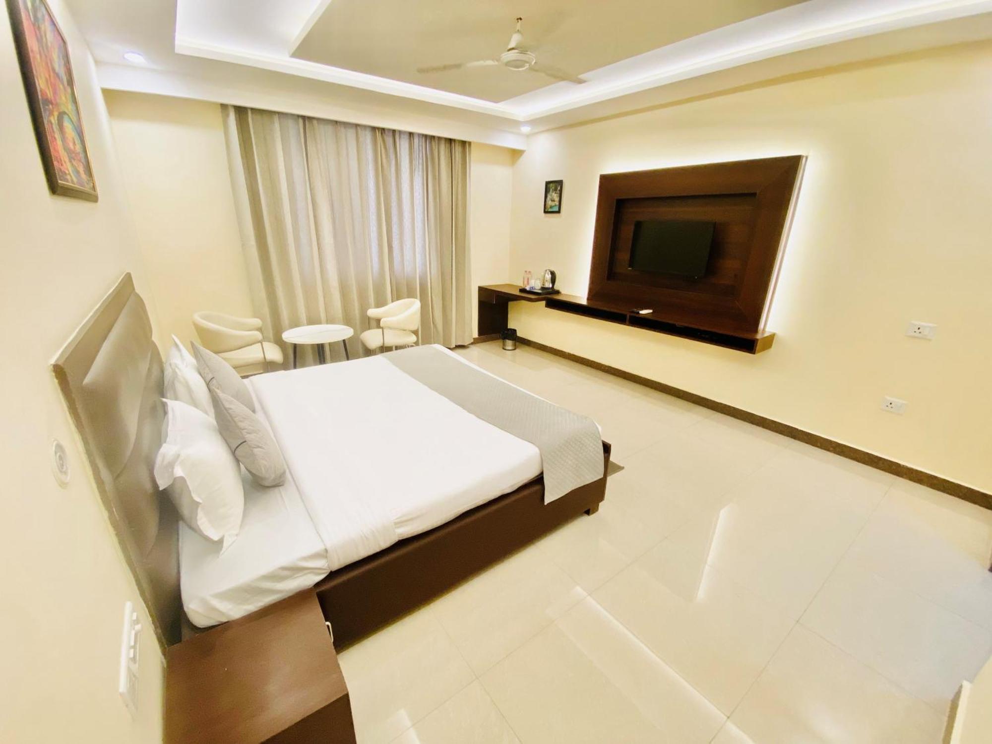 Ayansh Klyde Inn, Hotel Lucknow